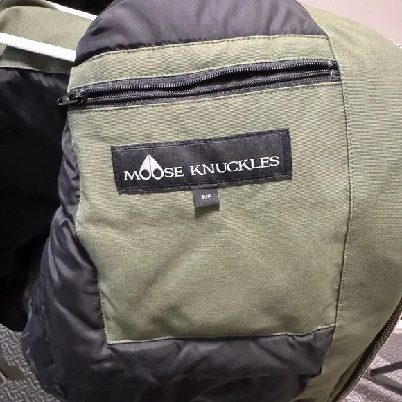 MENS MOOSE KNUCKLES ORIGINAL BALLISTIC FOX FUR TRIM BOMBER JACKET - Picture 6 of 7